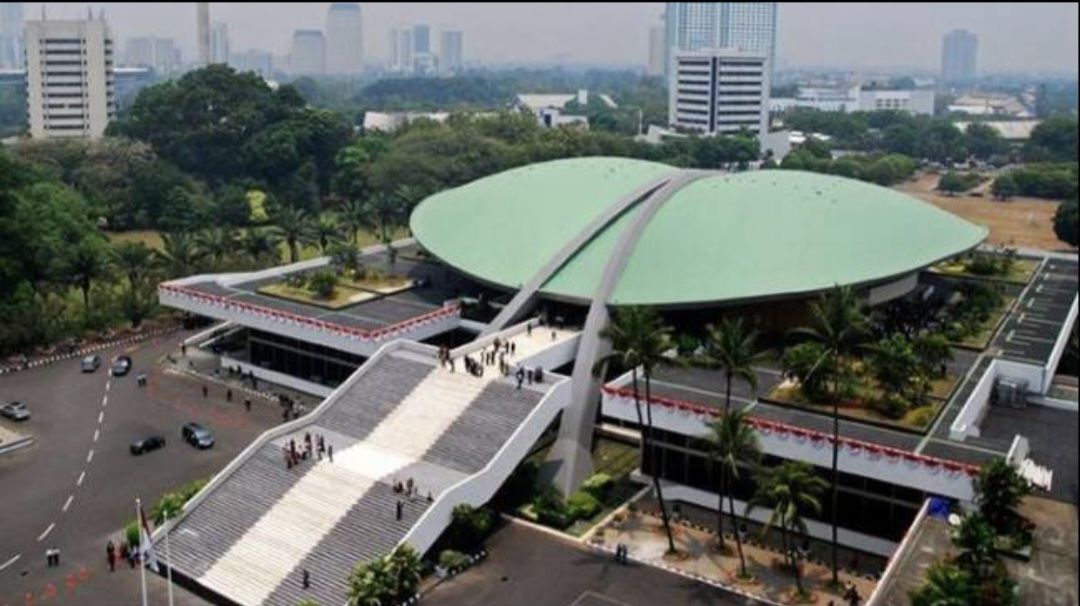 Soal Kenaikan Gaji DPR, Dosen UGM Ungkap Alasan Pemerintah Harus Tiru Negara Lain Pengurangan Fasilitas Pejabat