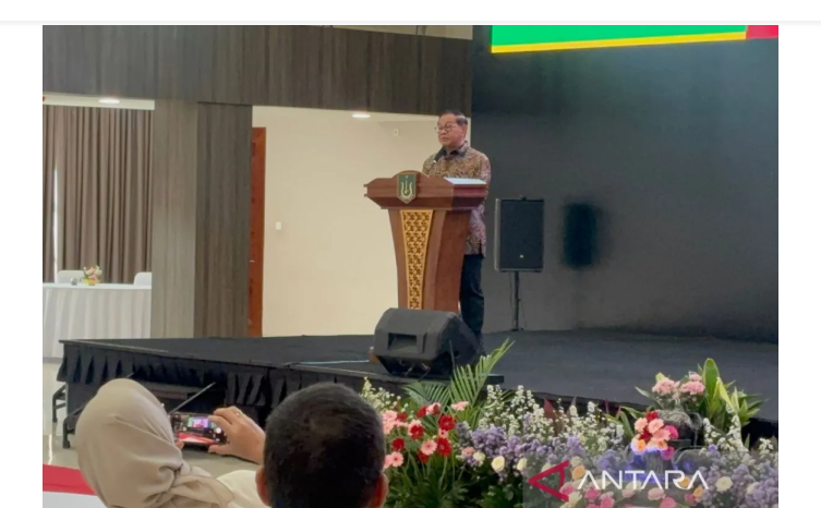 Gubernur DKI Ajak Siswa Tanam Mangrove Rutin di PIK Demi Jaga Ekosistem