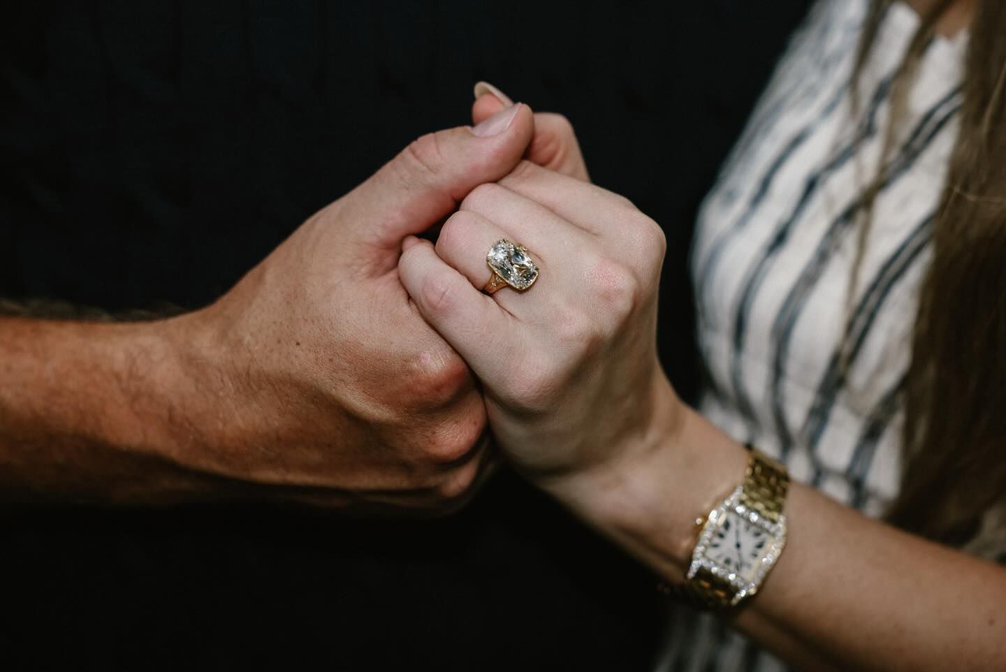 Detail Cincin Tunangan Taylor Swift, Kembali ke Tren Klasik dengan Berlian Antik