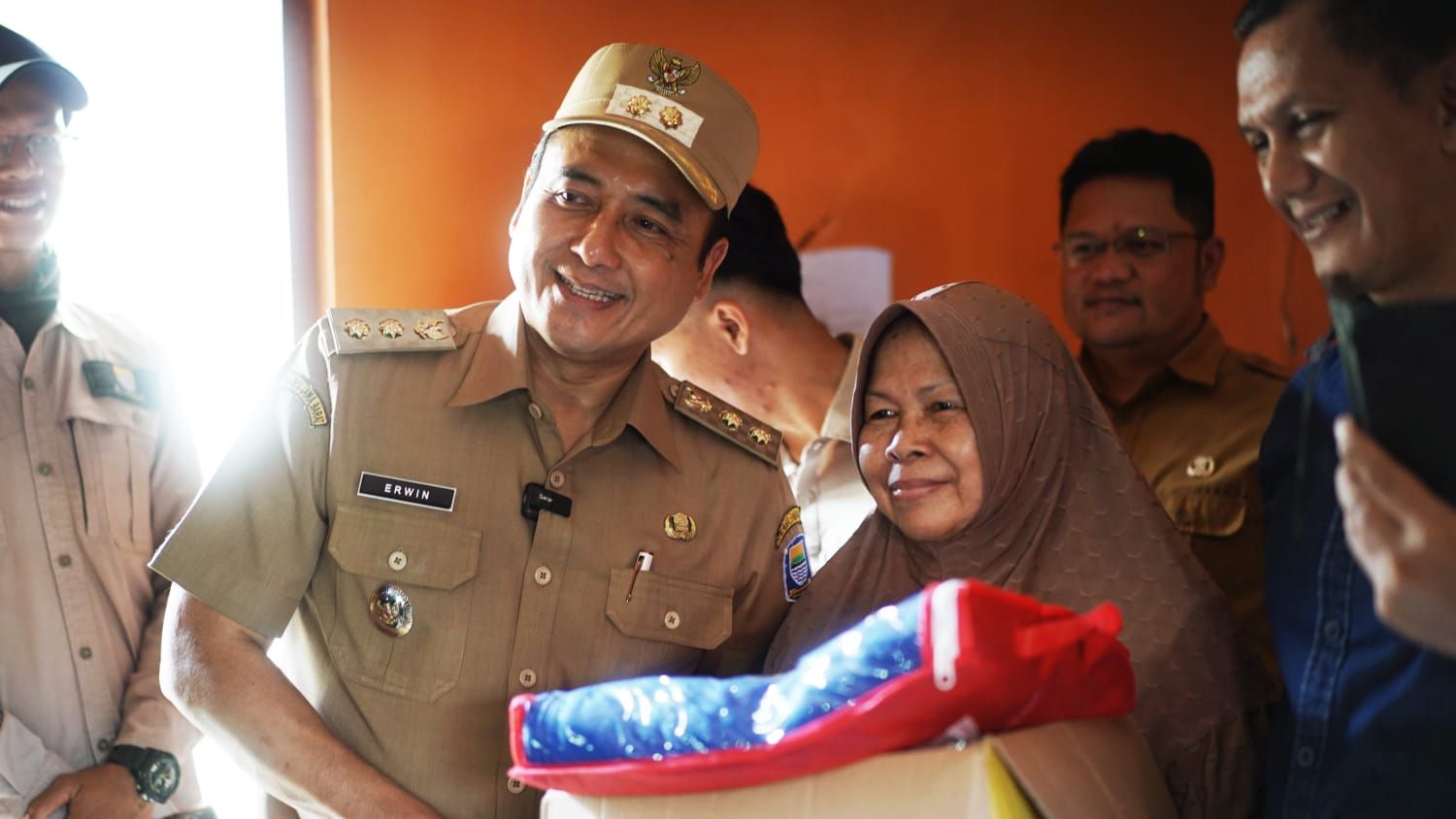 Rumah Warga Ujungberung Longsor ke Sungai, Pemkot Bandung Lakukan Penanganan