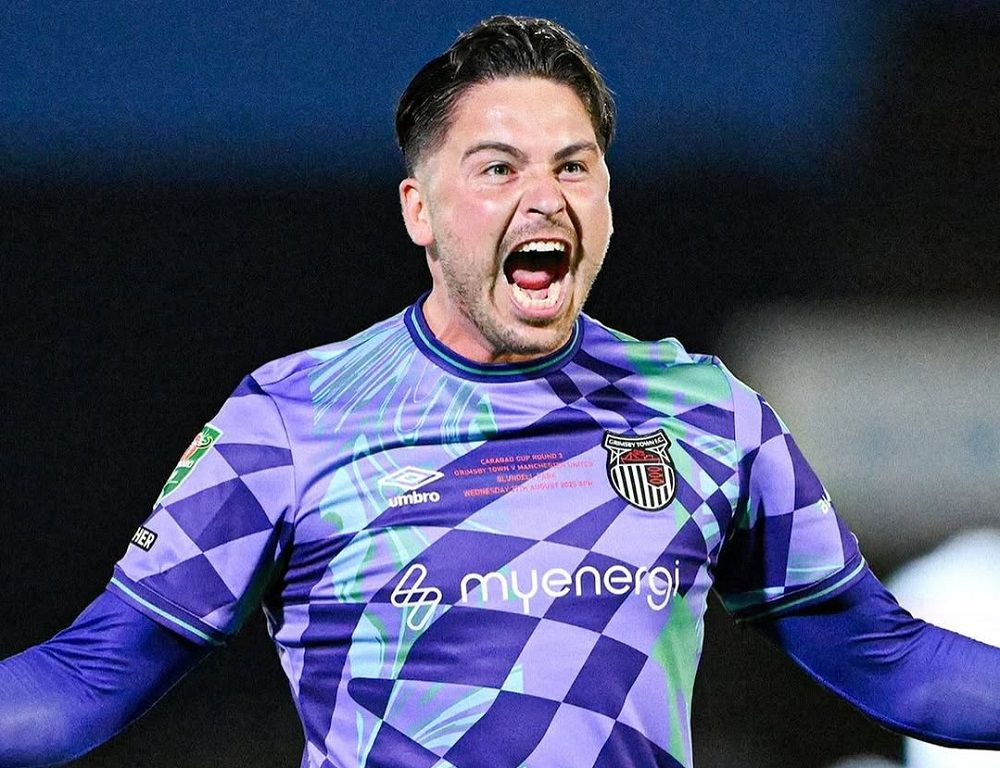 Kiper Grimsby Town Ternyata Fans MU, Akui Sempat Tak Percaya Timnya Singkirkan Tim Idolanya