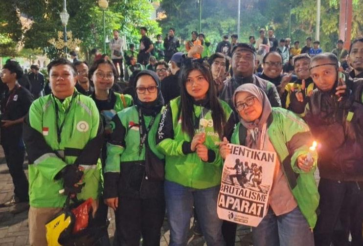 Ojol dan Warga Malang Beri Dukungan melalui Aksi Solidaritas bagi Affan