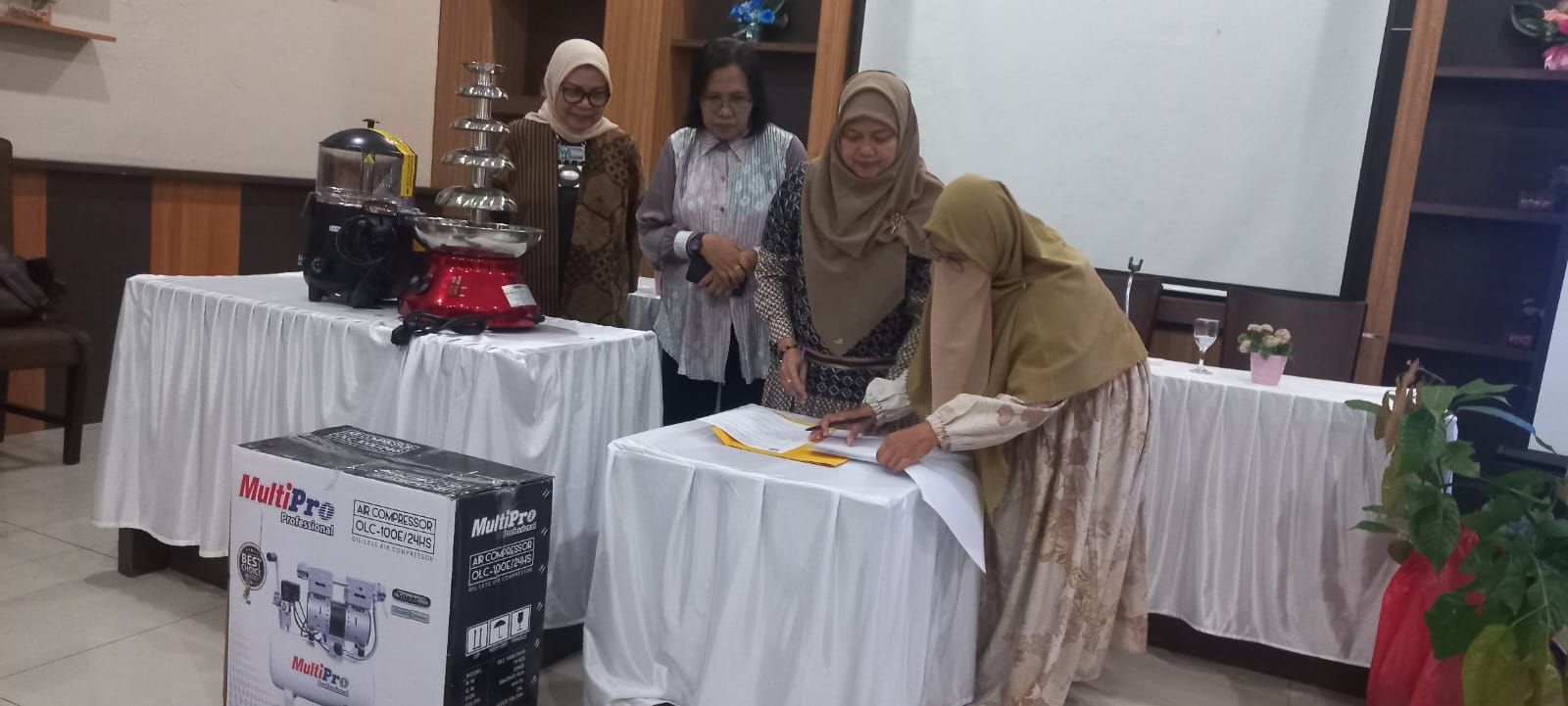 Tim Pengabdi PMTJ UBB dan Coklat CandU Gelar Pelatihan Budidaya Kakao, Petani Hasilkan Coklat Berkualitas, Harga Lebih Kompetitif