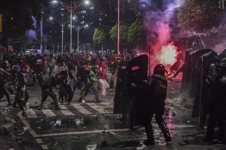 10 Anggota Polri Terluka Imbas Demo Ricuh Semalam, Ada yang Kritis!