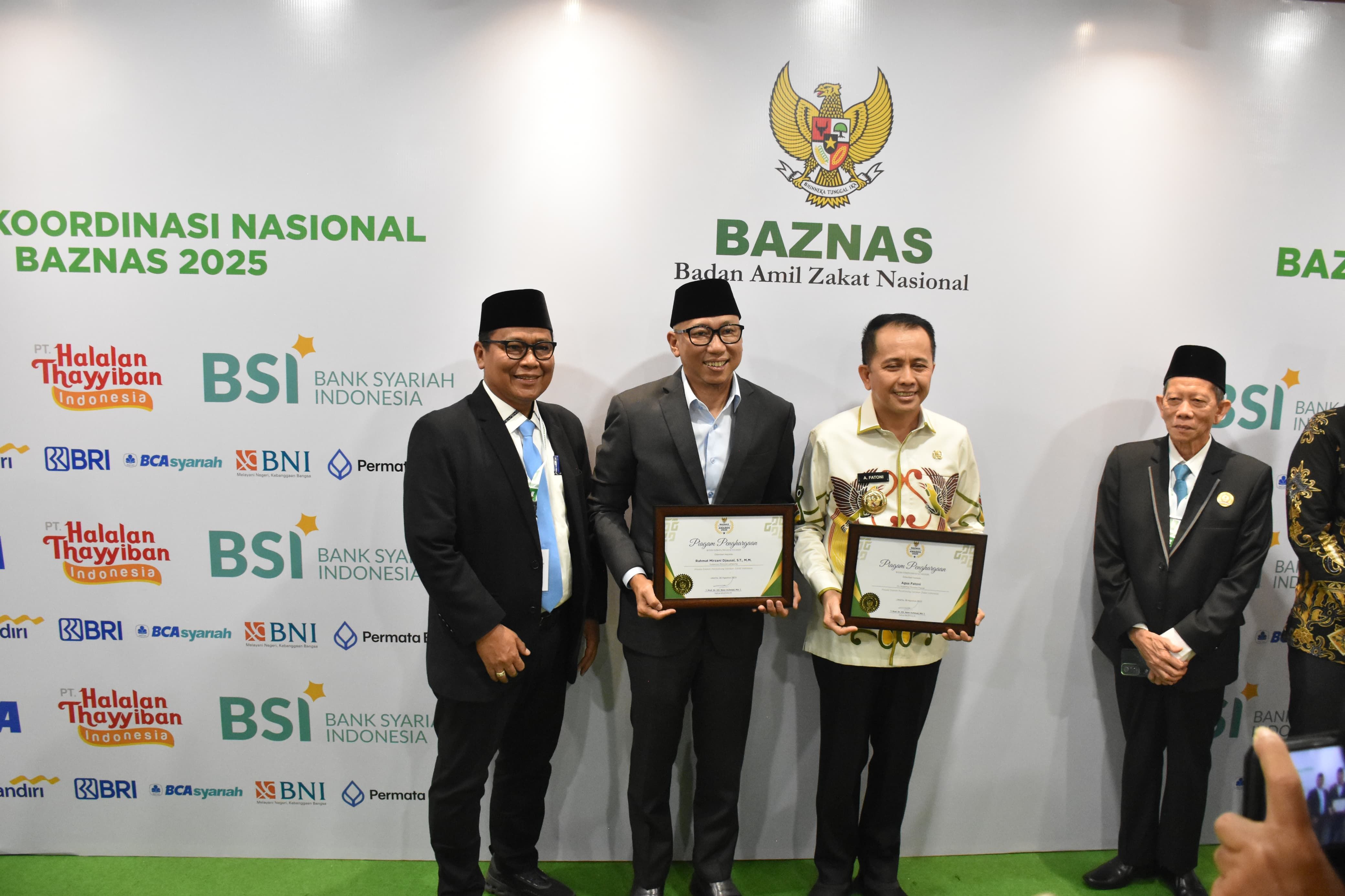 Gubernur Lampung Raih Penghargaan dari Baznas Sebagai Kepala Daerah Pendukung Gerakan Zakat