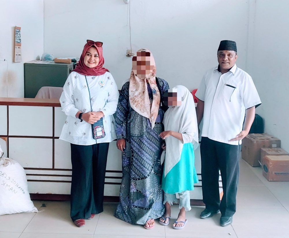 Dinsos Bantu Pemulangan Ibu dan Anak Terlantar dari Banda Aceh ke Aceh Jaya