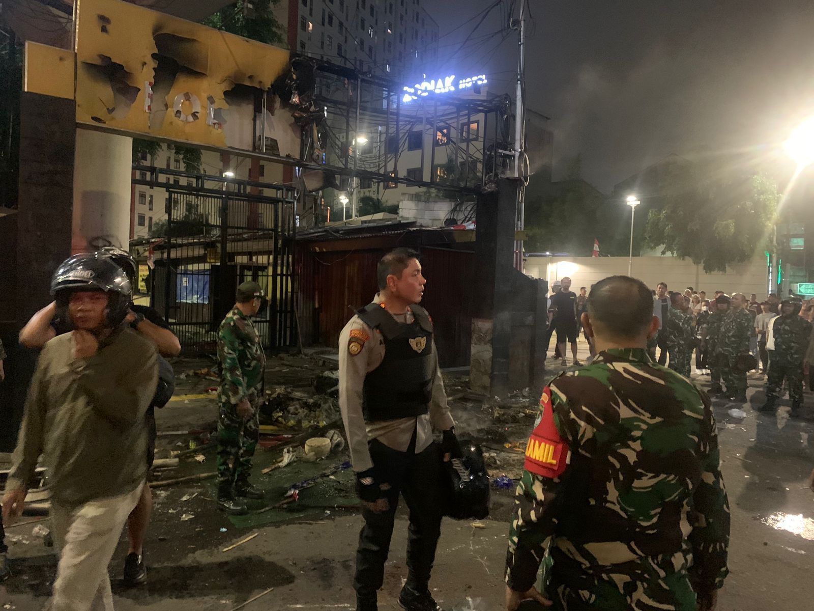 Ricuh Pecah di Jakarta Timur, Polres hingga Polsek Banyak Diserang