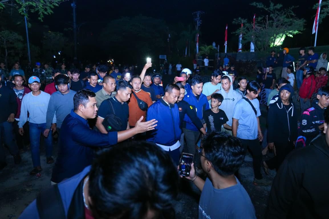 Gubernur Sulsel Turun Temui Massa Aksi di Makassar, Redam Kericuhan Berlanjut