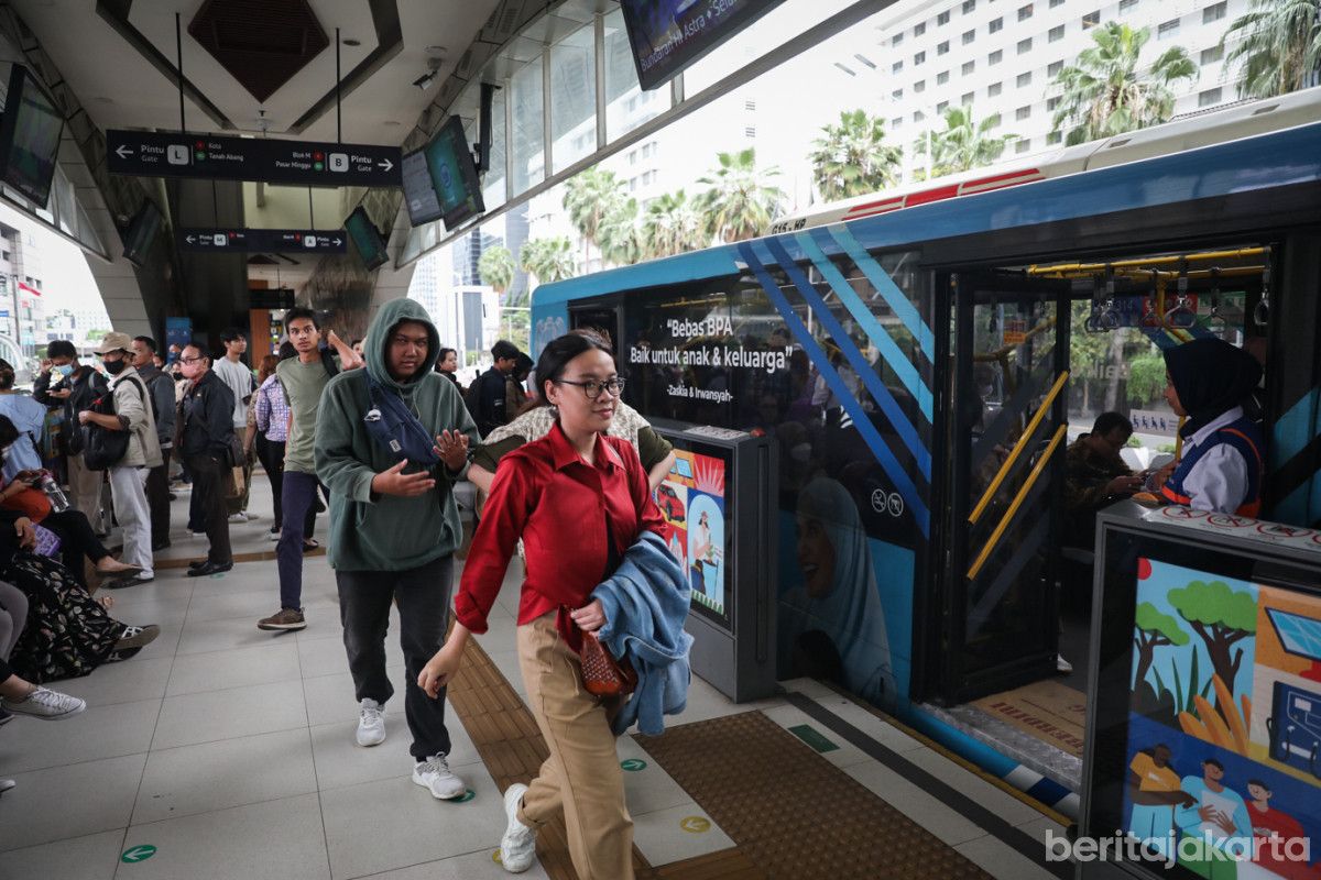 Layanan Transjakarta Mulai Pulih, Warga Dihimbau Rawat Fasilitas Publik