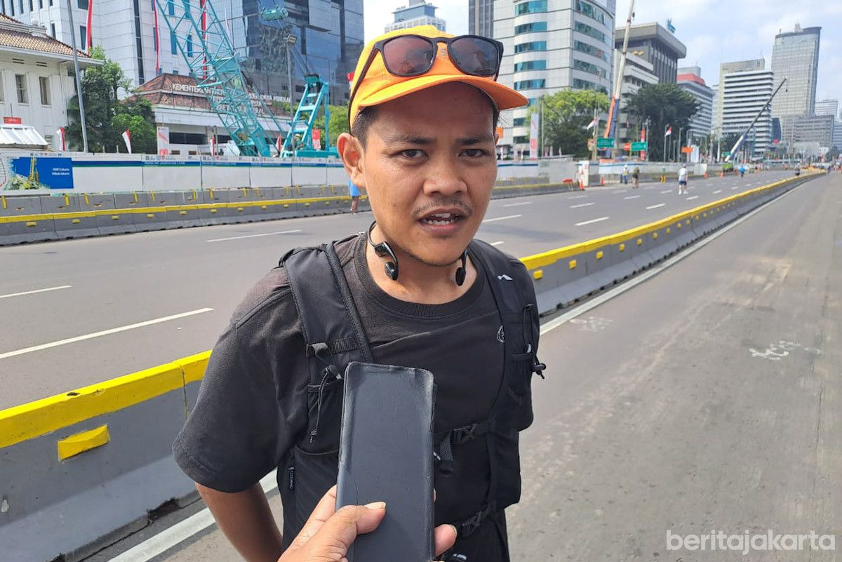 Warga Tetap Berolahraga di CFD Sudirman-Thamrin Meski Tak Seramai Biasanya