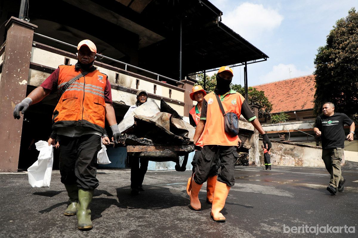 Kerja Bakti Serentak, 2.137 Petugas Bersihkan Fasilitas Umum di Jakarta Timur