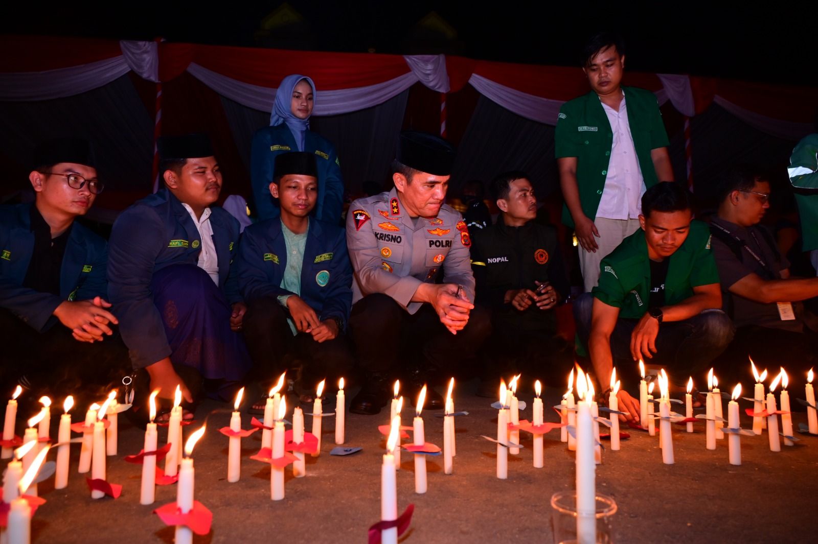 Polda Jambi Gelar Doa Bersama dan Aksi 1000 Lilin untuk Perdamaian