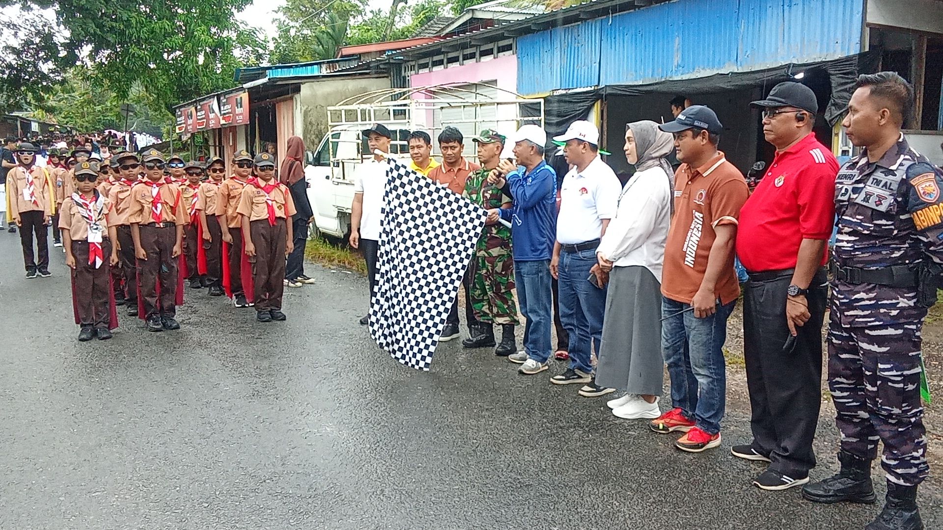 Gerak Jalan Se Tarakan Utara sukses Digelar LPM Juata Laut