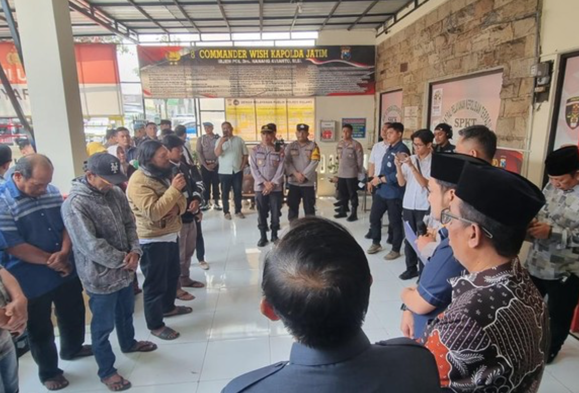 Keluarga Pelaku Perusakan Pos Polisi Diajak Lihat Kerusakan Langsung di Lokasi