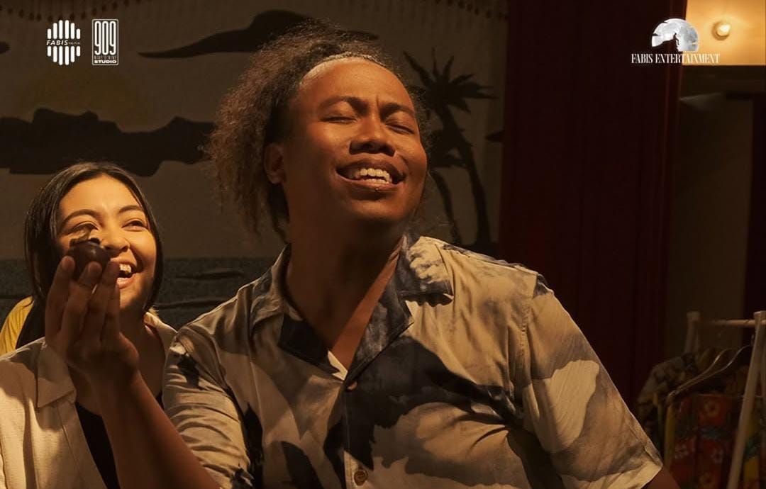 Beyon Destiano, Talenta Asal Baubau yang Tampil di Film Musikal Siapa Dia