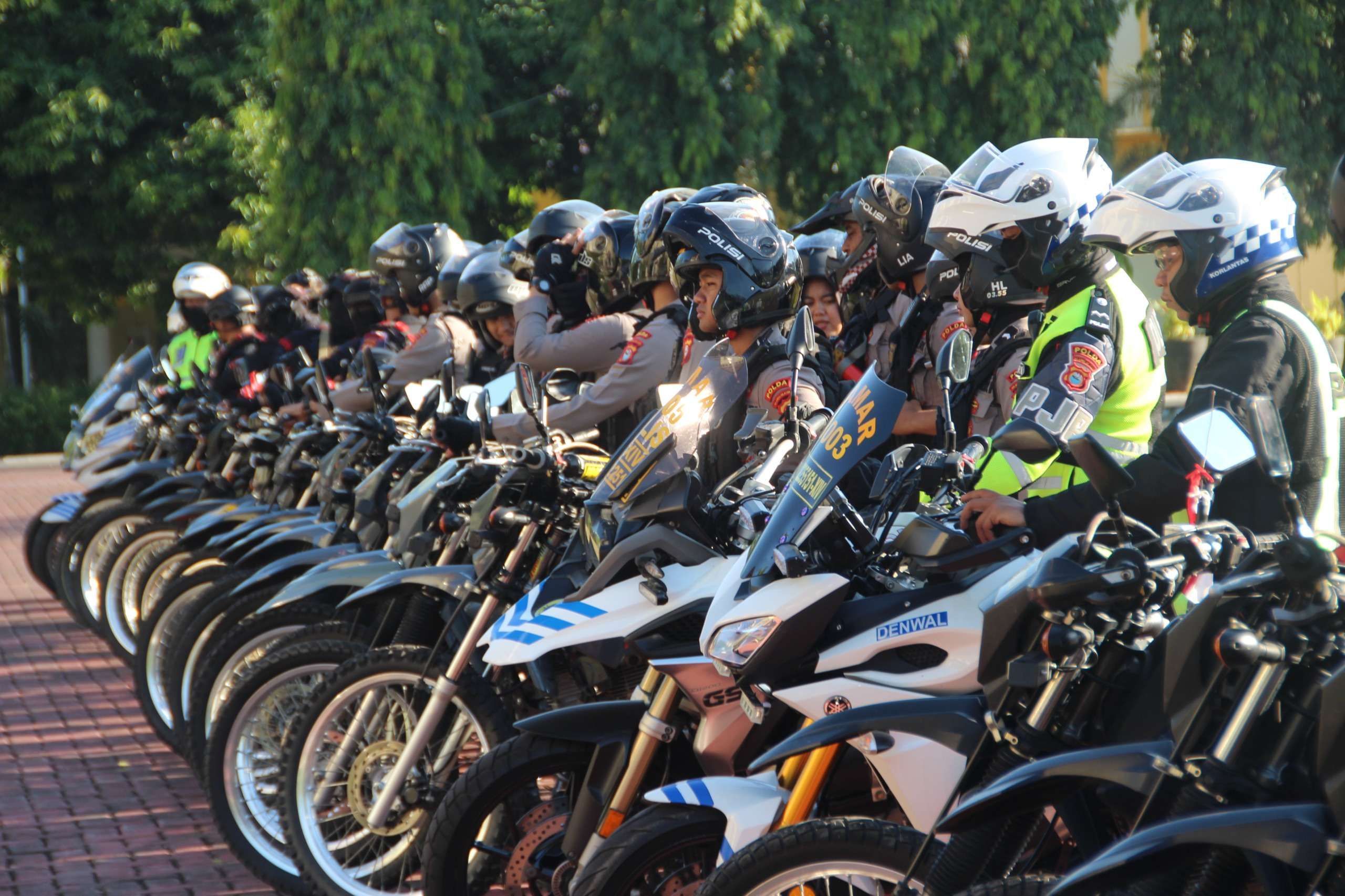Polda Sulsel Gelar Patroli Skala Besar Pasca Kerusuhan Demo di Makassar