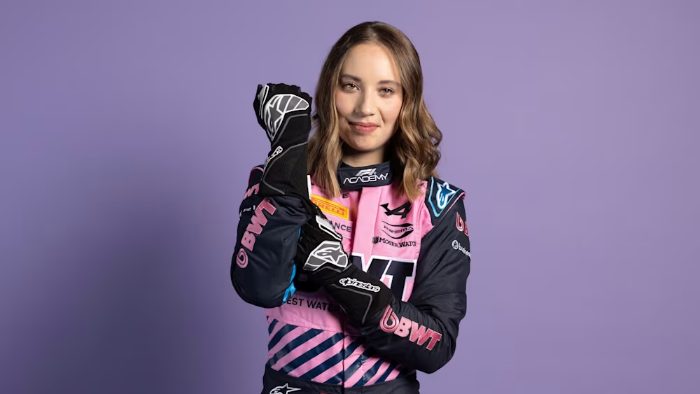 Mengenal Nina Gademan: Pembalap Belanda Binaan Alpine yang Mencuri Perhatian di F1 Academy!