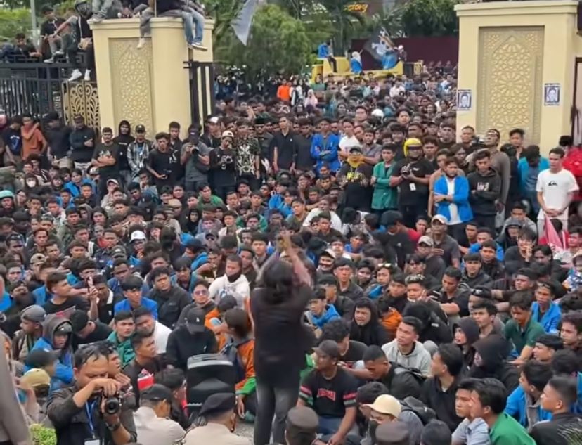 Demo Serentak Digelar di Sejumlah Daerah Aceh, Berjalan Kondusif
