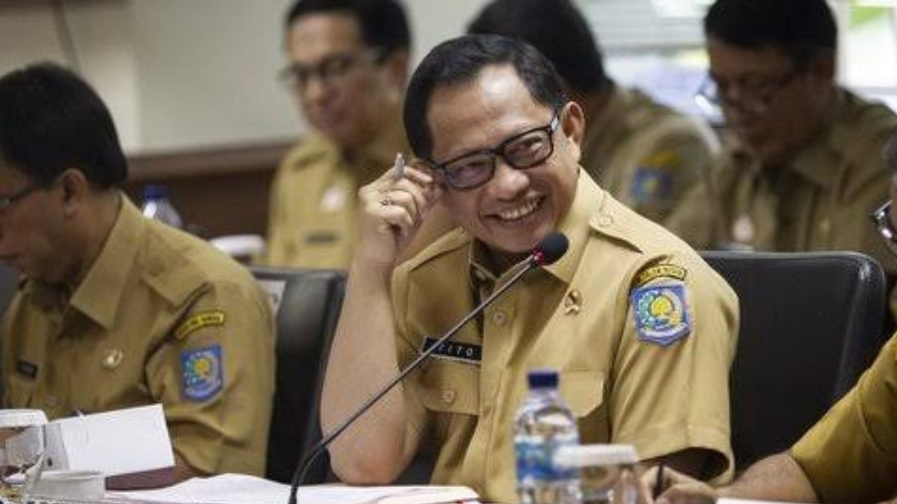 Mendagri Tito Karnavian Imbau Kepala Daerah Tunda Acara Seremonial dan Flexing Kemewahan