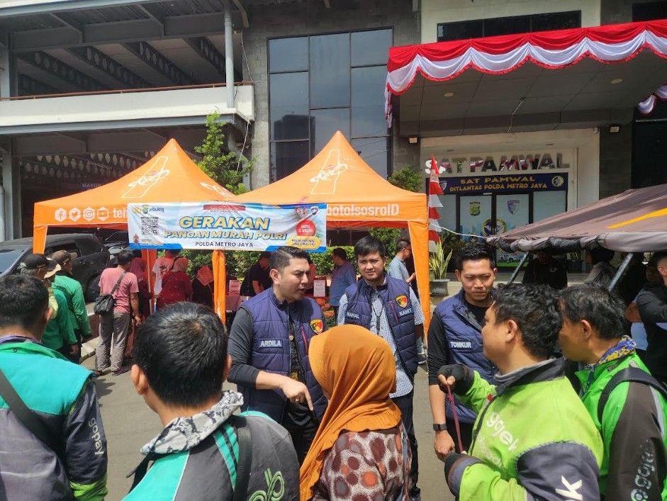 Pasca Kericuhan di Jakarta, Polisi Gelar Pangan Murah untuk Masyarakat hingga Sebar Beras Gratis ke Ojol