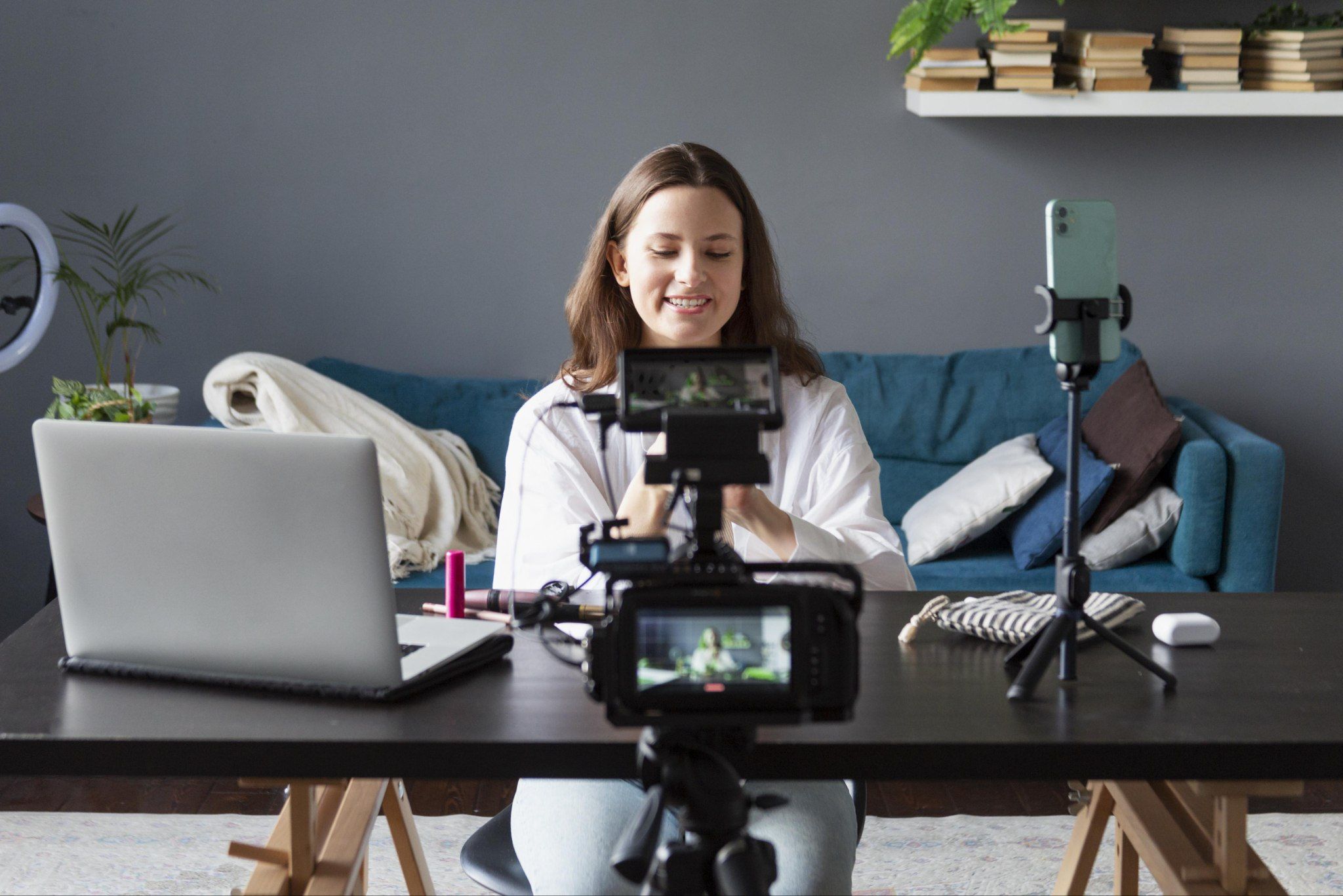 30 Ide Nama Channel YouTube Girls Aesthetic yang Unik dan Menarik
