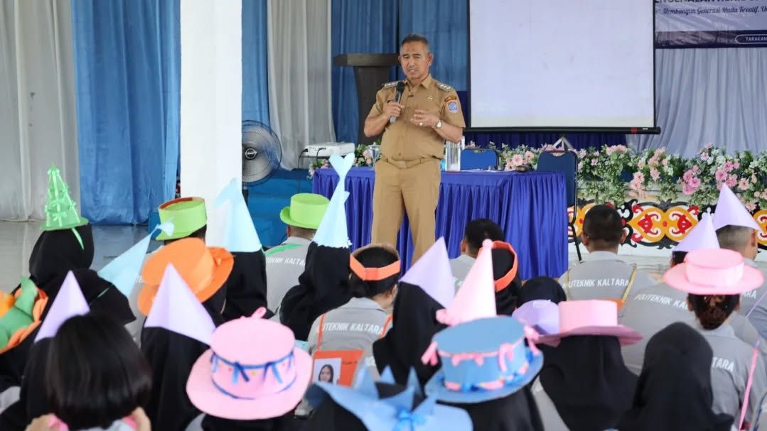 Polres Tarakan Berikan Bantuan Kursi Belajar kepada Ponpes Korban Pencurian