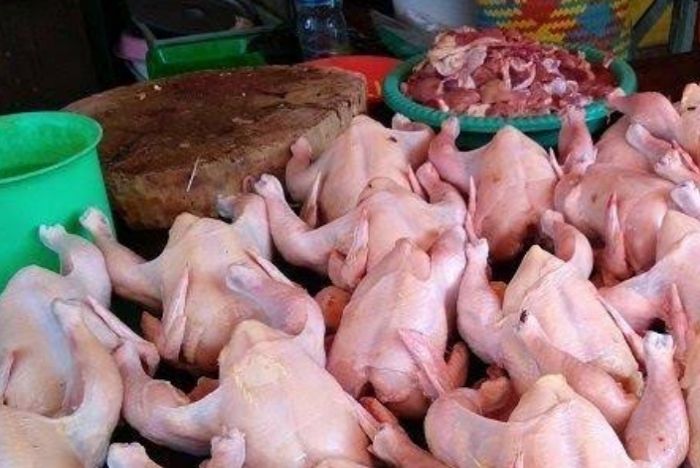 Harga Daging Ayam di Pasar Aur Duri Naik Jelang Maulid Nabi, Pasar Angso Duo Stabil