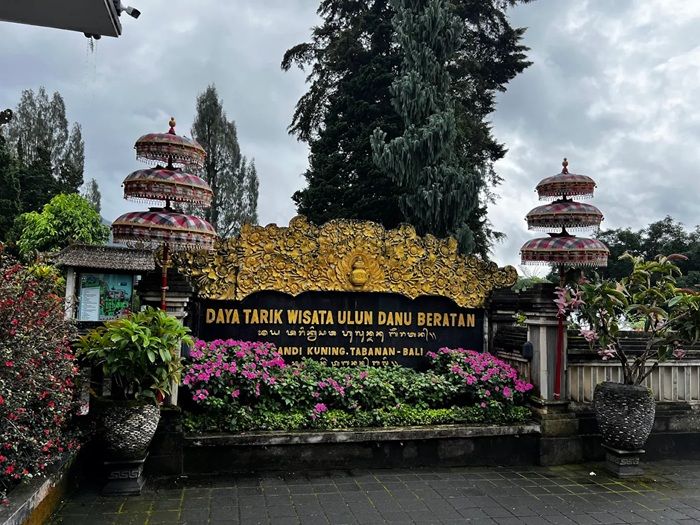 7 Tempat Wisata Paling Hits di Bali yang Wajib Kamu Kunjungi: Bukti Pulau Dewata Gak Hanya Sajikan Keindahan Pantai!