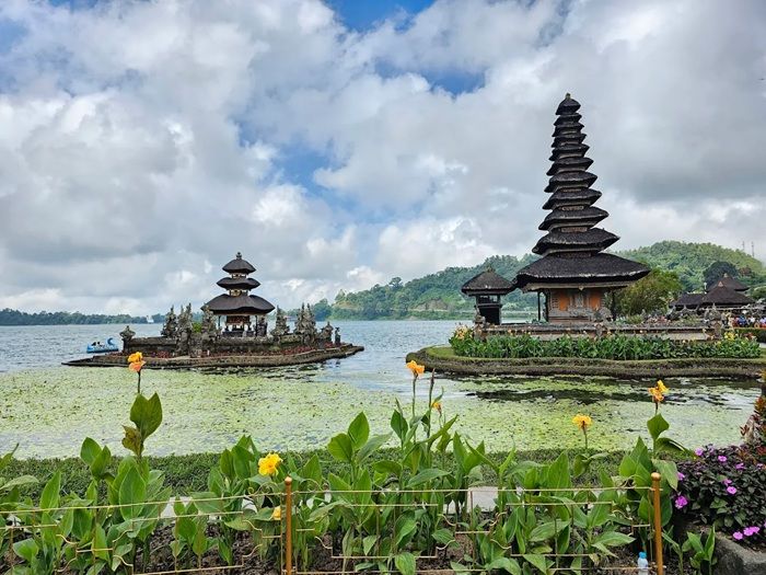 7 Tempat Wisata Paling Hits di Bali yang Wajib Kamu Kunjungi: Bukti Pulau Dewata Gak Hanya Sajikan Keindahan Pantai!