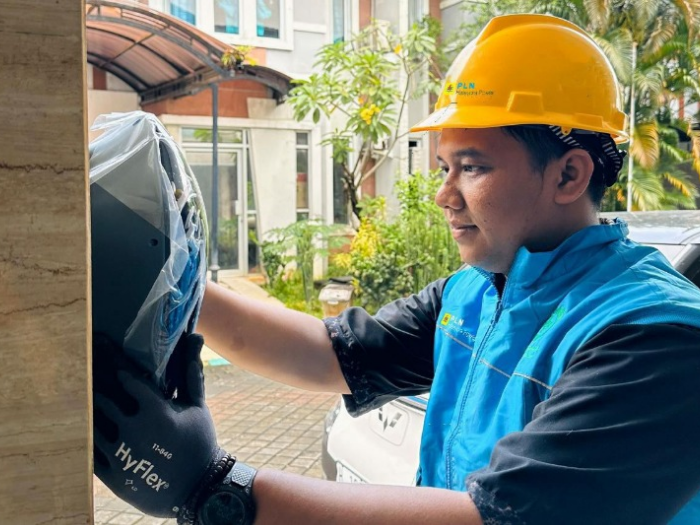 PLN Luncurkan Teknologi Terbaru untuk Pengisian Daya Mobil Listrik di Rumah