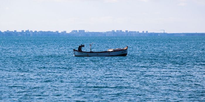 Viral! Nelayan di Likupang bawa kapal ke laut dalam keadaan mabuk!
