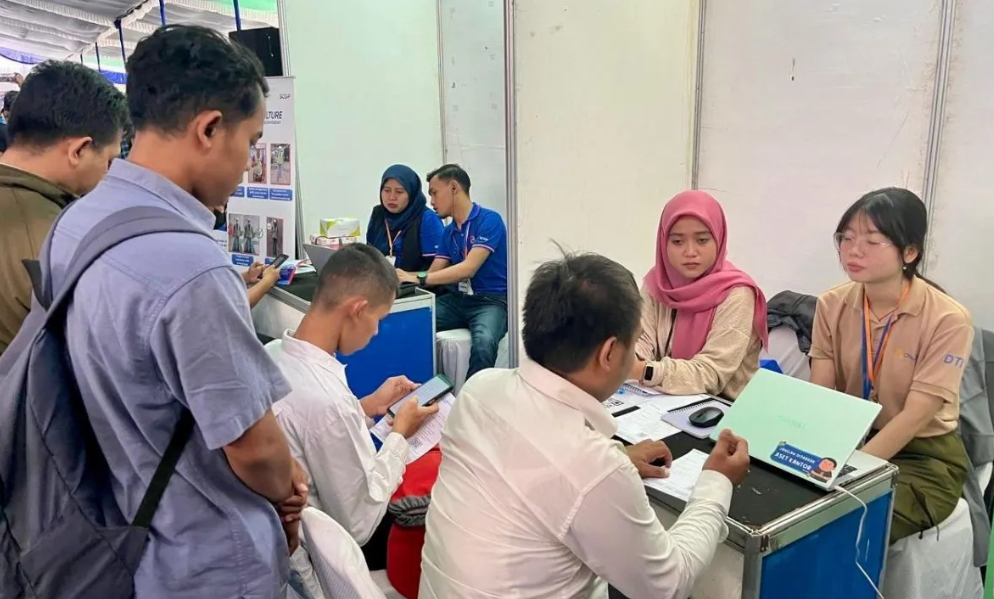 Portal AyoKerjo Jateng Buka Peluang Kerja di Berbagai Daerah