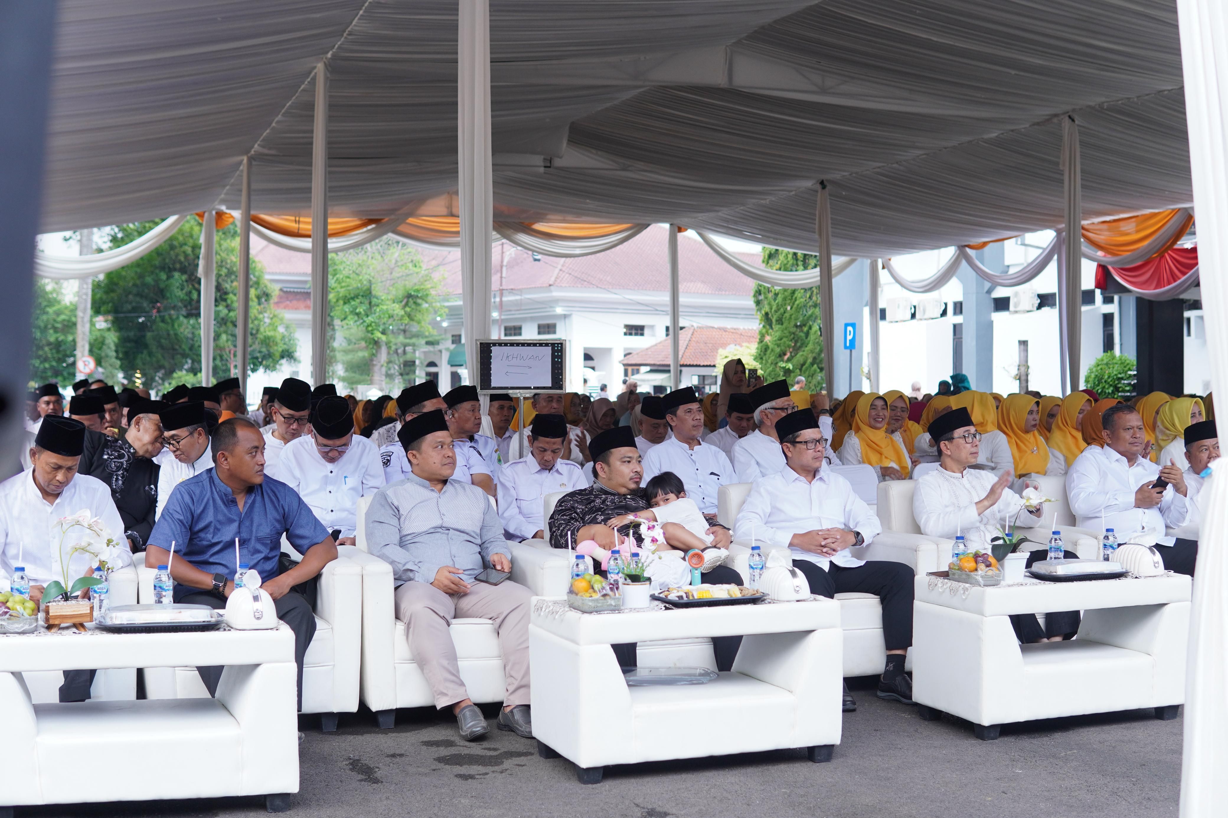 Peringatan Maulid Nabi di Subang, Bupati Tekankan Pentingnya Kebersamaan dan Gotong Royong