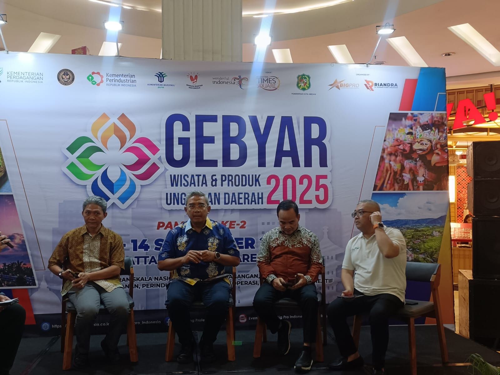 Disbudpar Kota Bandung Gelar Pameran Pariwisata dan Ekonomi Kreatif di Medan