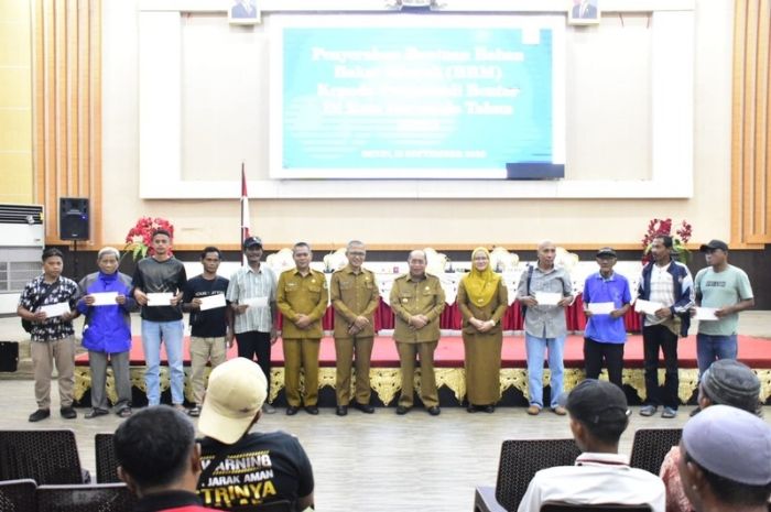 Ratusan Abang Bentor di Kota Gorontalo Dapat Voucher BBM Seharga Rp200 Ribu dari Pemerintah