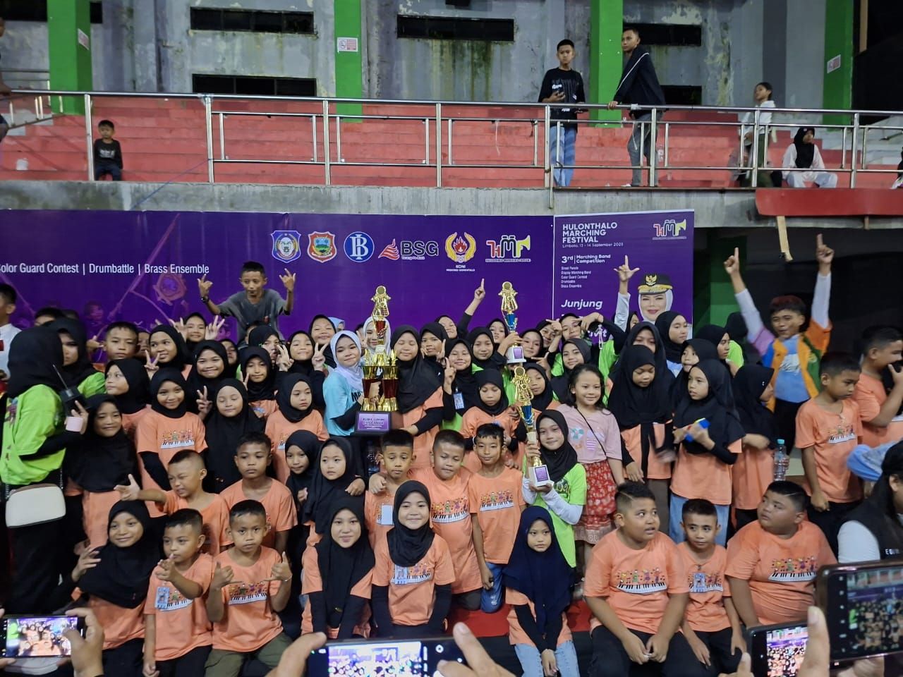Hanya Latihan 40 Hari, MIN 2 Kabupaten Gorontalo Tampil All Out dan Sabet Juara Umum di HMF 2025