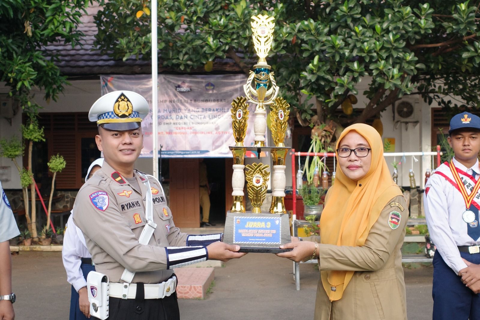 Satlantas Purwakarta Gelar Police Goes to School di SMPN 1 Bungursari