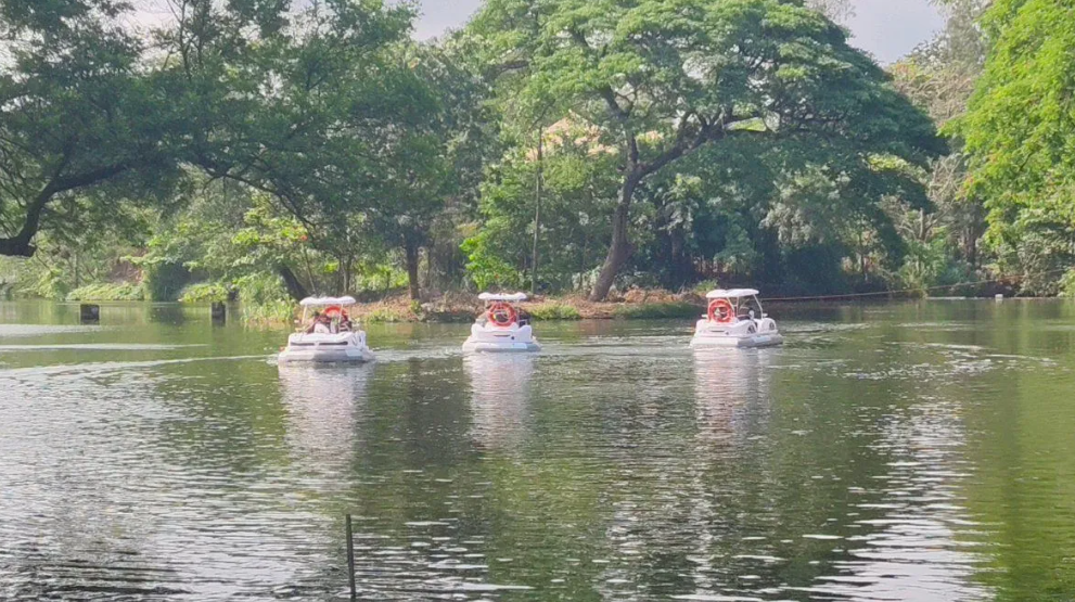 Solo Safari Hadirkan Wahana Baru Bumble Boat, Bikin Liburan Makin Seru
