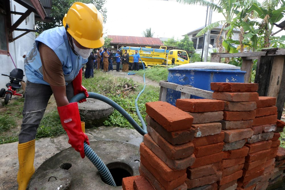 Mulai Hari Ini, Warga Banda Aceh Bisa Nikmati Sedot WC Gratis
