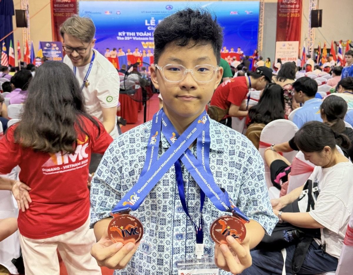 Anak Hebat! Dazle Koleksi 70 Medali dan Sabet Juara Dunia Matematika