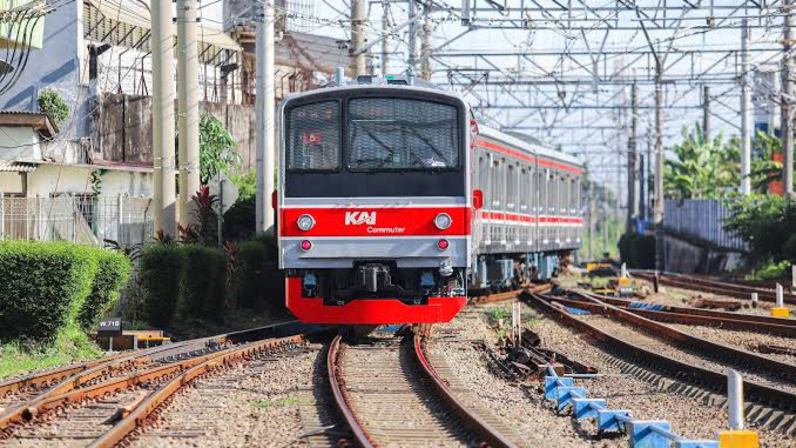 KAI Commuter Siapkan Langkah Antisipasi Jelang Demonstrasi Buruh di Jakarta