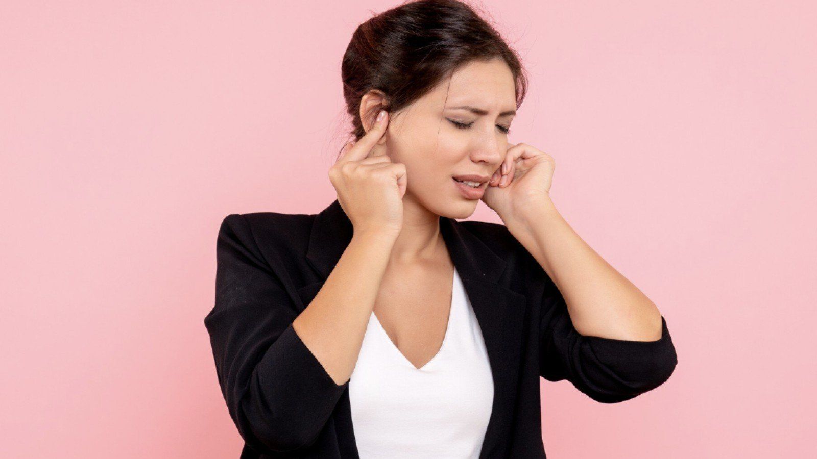 Tinnitus: Memahami Penyebab dan Pentingnya Penanganan Medis