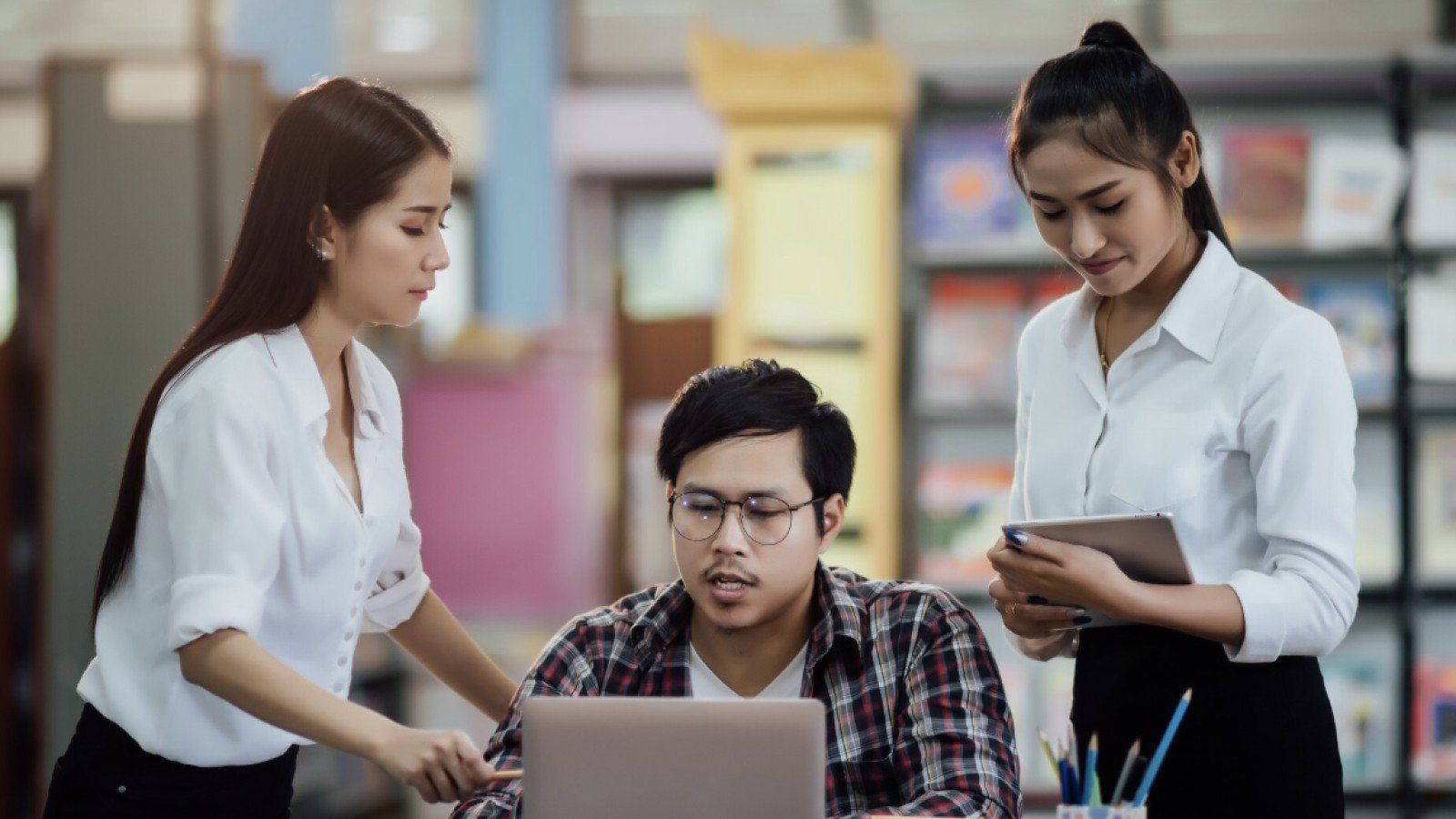 Generasi Z: Memilih Antara Freelance dan Pekerjaan Penuh Waktu