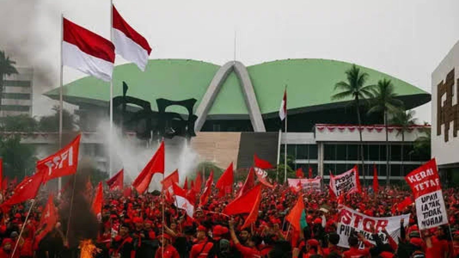 Aksi Unjuk Rasa Besar-Besaran BEM SI: ‘Indonesia (C)emas’ Digelar pada 2 September 2025