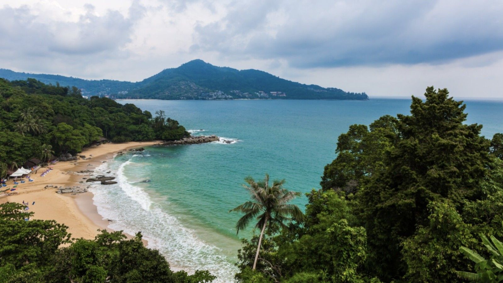 Destinasi Tersembunyi yang Wajib Dikunjungi di Indonesia