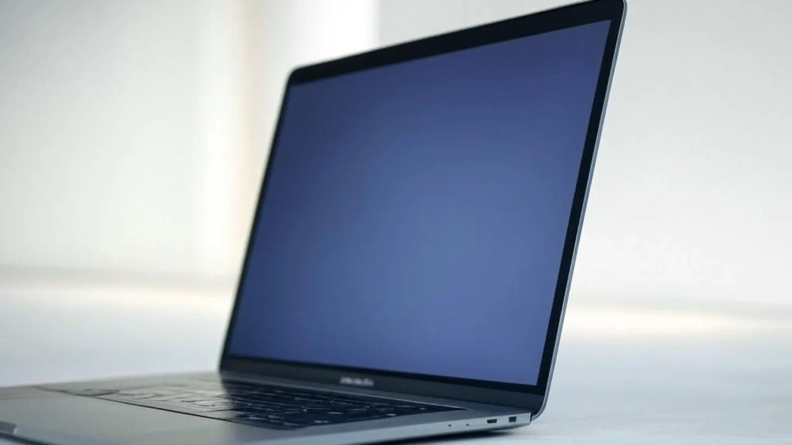 Rencana Besar Apple: Desain Ulang MacBook Pro dengan Teknologi Terkini