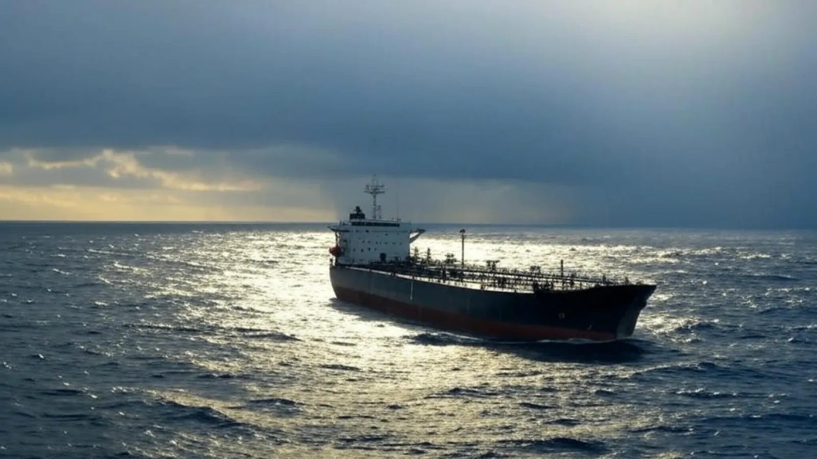 Ancaman Penutupan Selat Hormuz imbas Serangan AS terhadap Fasilitas Nuklir Iran