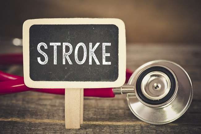 Ancaman Tak Terduga, Kenali Penyebab Stroke di Kamar Mandi