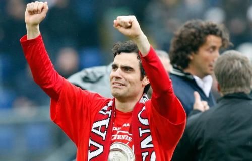 Kenneth Perez Sindir Mees Hilgers Pemain Bodoh Usai Bela Timnas Indonesia, Siapa Dia?