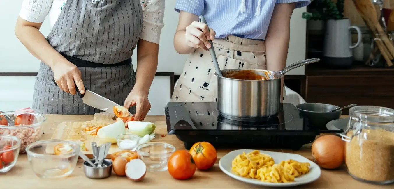 Lansia Suka Masak, Solusi Seru Untuk Asah Ingatan dan Cegah Demensia!